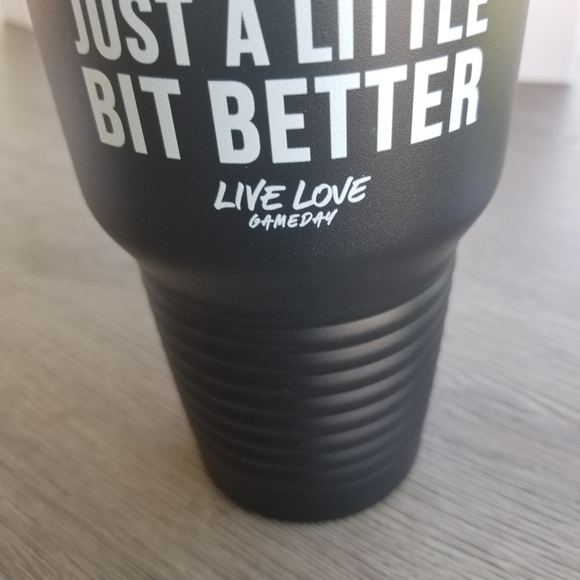 Live Love GameDay Black 32 oz tumbler with lid NWT - Picture 5 of 8